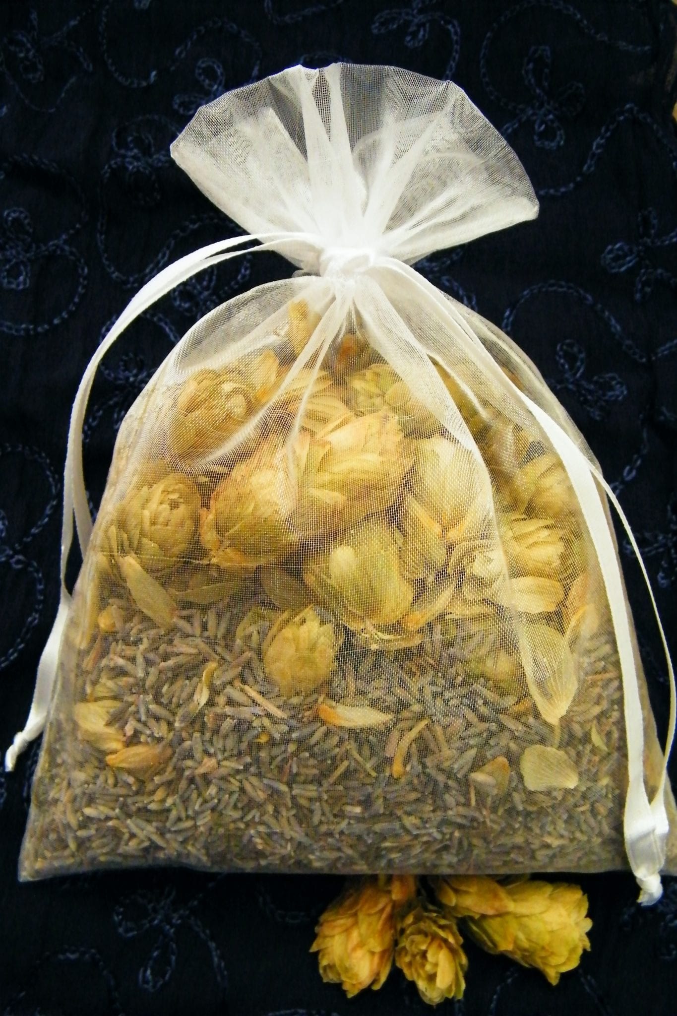 lavender dried hops pillow