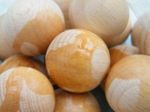 Fragrance oil soaking wooden balls