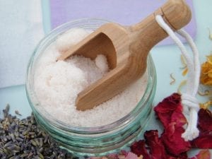 bath soak scoop salt